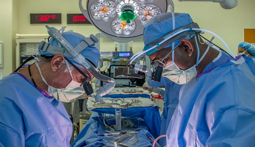 Le Bonheur's cardiothoracic surgeons conduct a heart transplant.